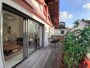 Appartement de Standing au Coeur de Saint-Jean-de-Luz, à 200m de la Plage - FR-1-239-595